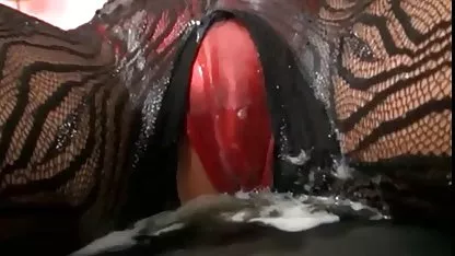 - brandi Liebe, zu reife fotzen porn Kochen Unterwäsche zeigt