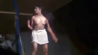 Sexy litauische Brutal 3 hornigen reif sex tube Hähnen