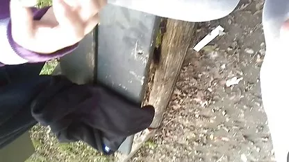 Busty lesbische Gärtner Essen daddys kleines Mädchen im freien sexvideo reife -