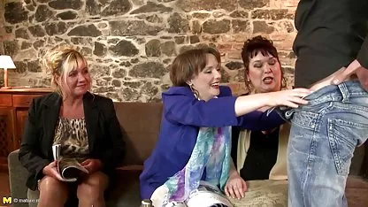 Anita Bellini Nimmt kostenlose pornos ältere frauen Einen Großen Schwanz In Ihren Geilen Arsch
