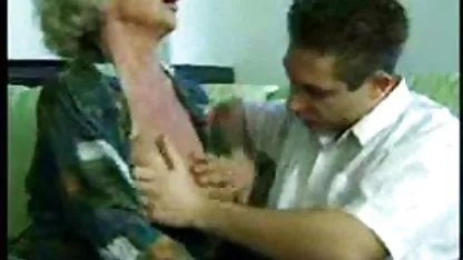Schönen Petite 18 Jahre Alte Ebenholz Mit Schönen Großen Titten 18 reife frauen pirno