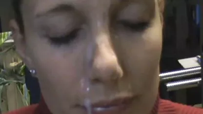 Wunderschöne reife pornofilme blonde Krankenschwester belebt angehaltenen Patienten mit Ihren sexuellen Fähigkeiten