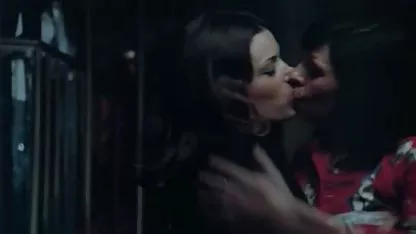 Nachdem ich den Sessel, Kennedy lehnt sich alte frauen sex hd auf einem großen Schwanz finger in Ihrem Arsch,