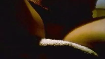 Kurvige Maggie Green zeigt Alice, wie zu ficken einen harten ältere frauen porn Schwanz!